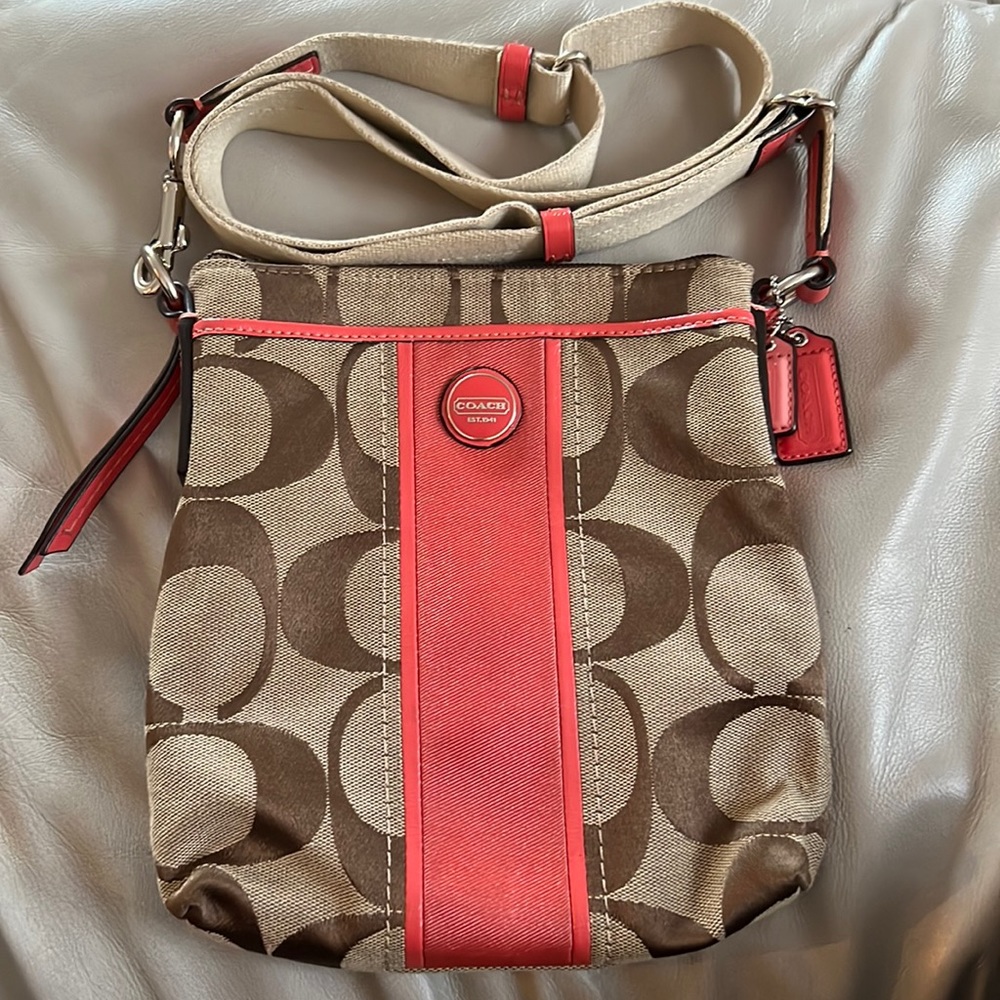 Coach Cross Body Bag 🧡